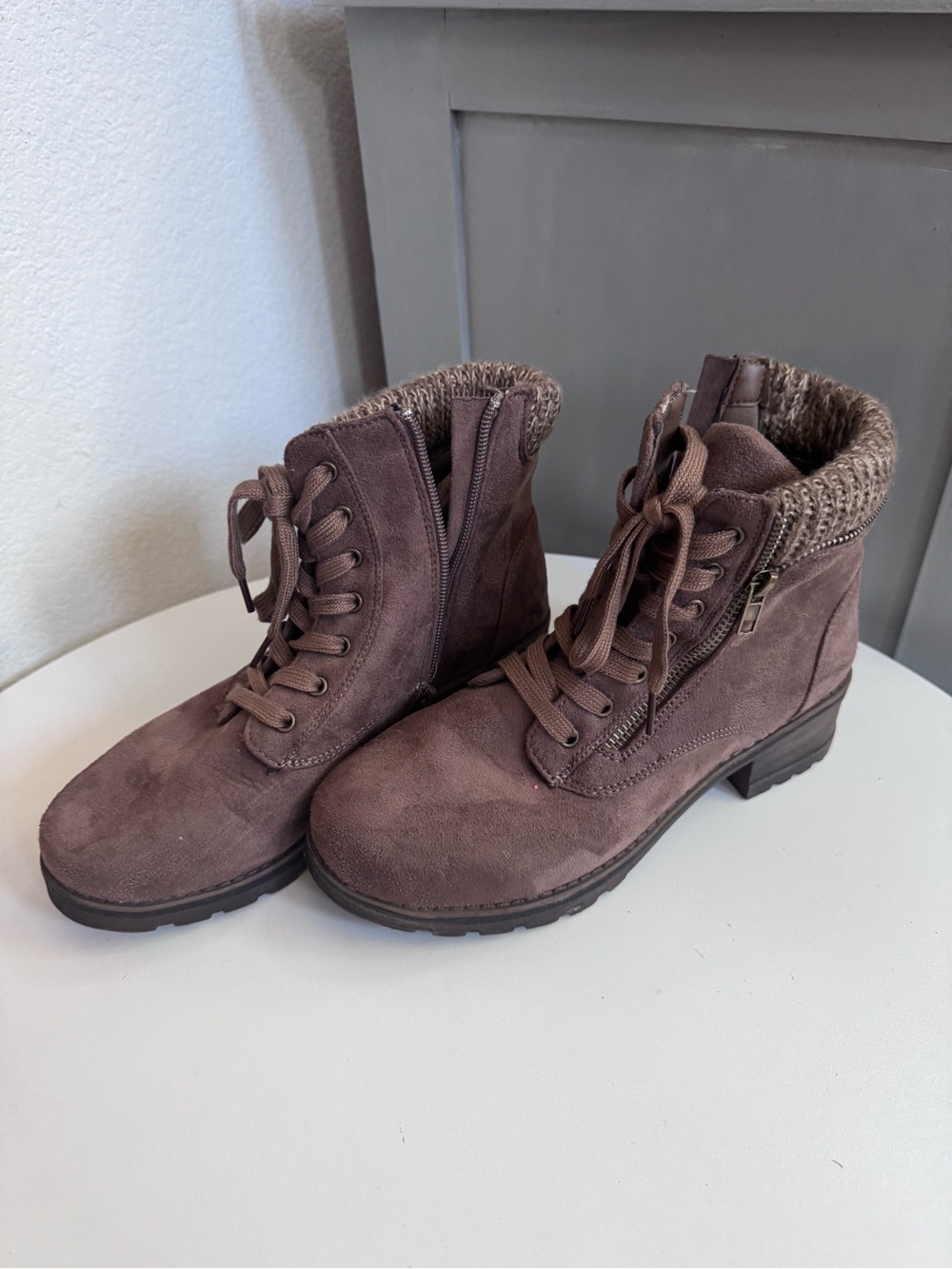 Women's Suede Lace-Up Ankle Boots in Taupe